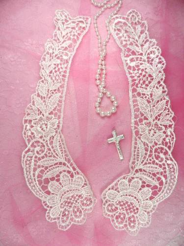 C63 Ivory Venice Victorian Lace Mirror Pair Collar Appliques 10.5"
