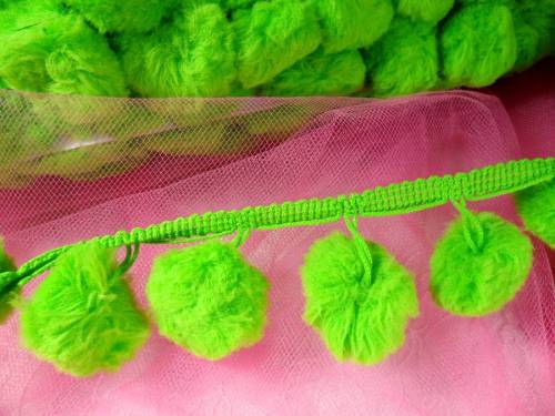 C850470  Apple Lime Green Pom Pom Sewing Fringe Trim 1.5"
