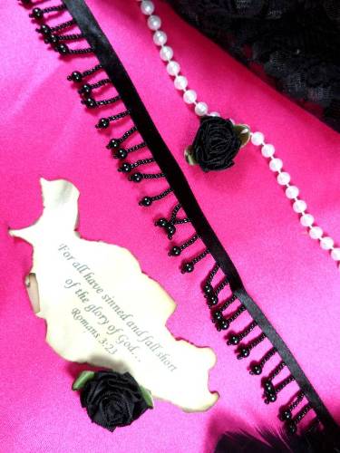 C947044 Black Dangle Fringe Beaded Trim .75"