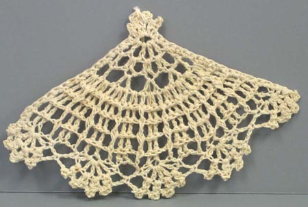 D48501  Ivory Crochet Fan Applique