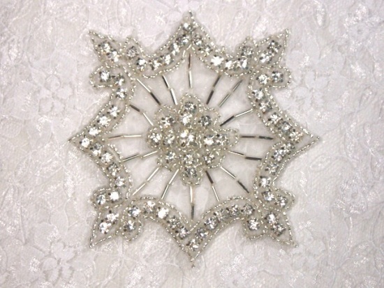 0260  Clear / Silver Genuine Rhinestone Beaded  Applique 4"