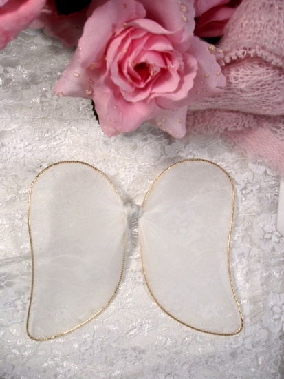 D6 White Craft Angel Wing 4.5"
