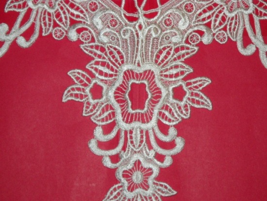 F15 LG Ivory Venice Lace Yoke Applique 20"