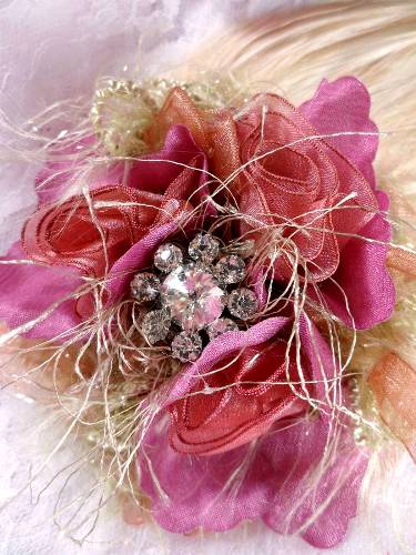 FB56 Rose & Beige Floral Rhinestone Feather