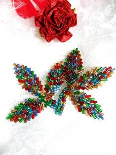 FS566 Rainbow Beaded Leaf Applique 3.5"