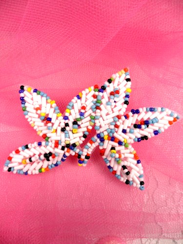 FS566 White Opaque Multi Beaded Leaf Applique 3.5"