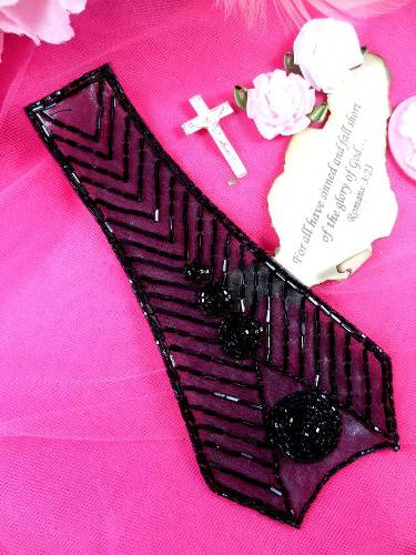 FS961 Black Beaded Applique 7.25"