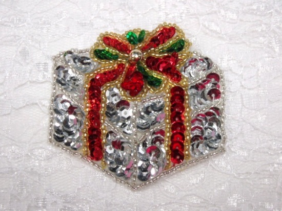 L  Silver Christmas Gift Beaded Sequin Applique 2.5"