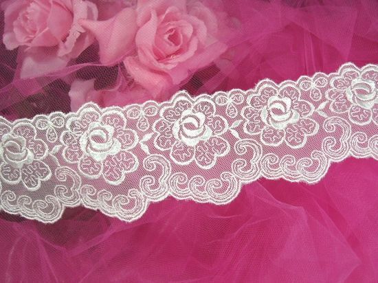 C46 Ivory Venise Lace Victorian Rose Sewing Trim 2.5"
