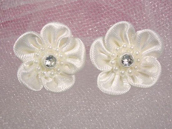 L15 Set of 2 Ivory Rhinestone Flower Applique