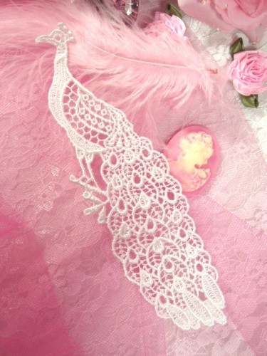 L56  Peacock Venise Lace Applique 6.5"
