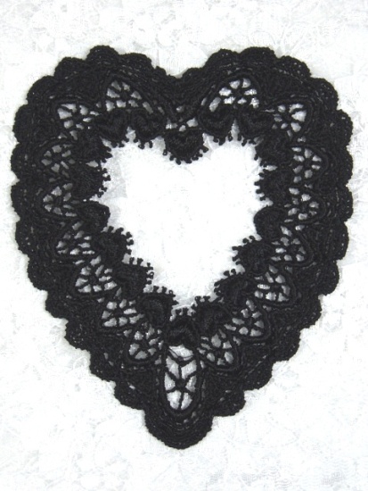 L6 Black Venice Victorian Lace Heart Applique