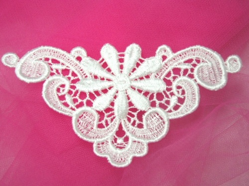 L68  White Venise Lace  Collar Applique 5.75"