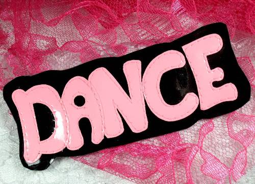 LC1425 Black Pink Dance Applique 4.75"