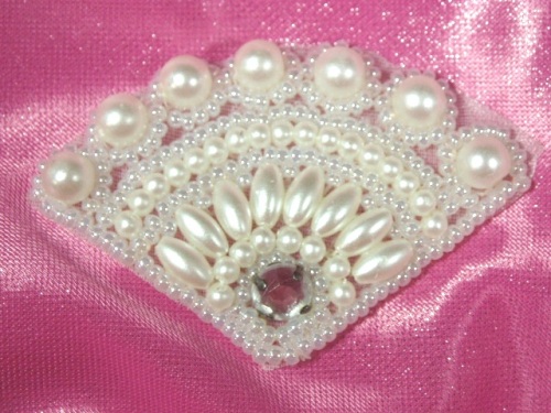 MA161 White Pearl Fan Beaded Rhinestone Hair Bow / Brooch / Applique 2.25"