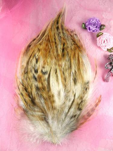 MR002  Natural Chincilla Feather Pad Applique 7"