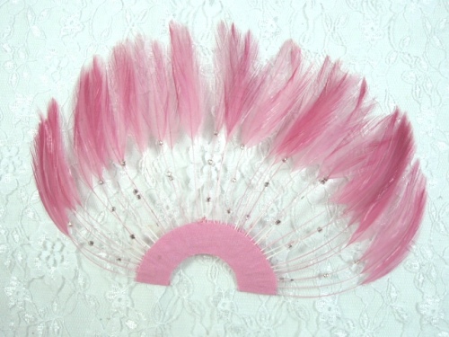 MR003   Mauve Half Circle Feather Applique 8"