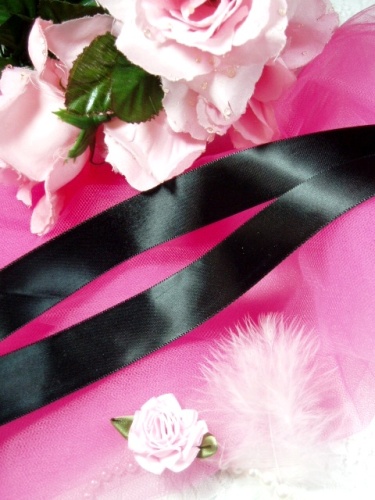 R1  Black Satin Ribbon 7/8"