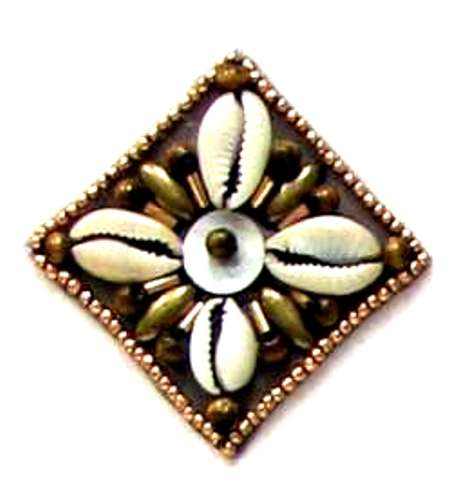 E5861 Shell  Beaded  Applique 2.25"