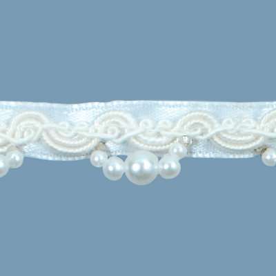 P5601 Scalloped Bridal White Pearl Trim Pre-Cut 36"
