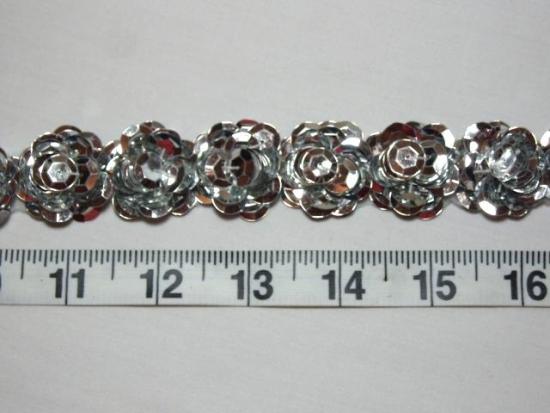 T8280 Silver Flower Sequin Appliques or Trim