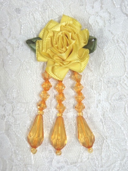 VD1 Yellow Floral Dangle Beaded Applique 2.75"