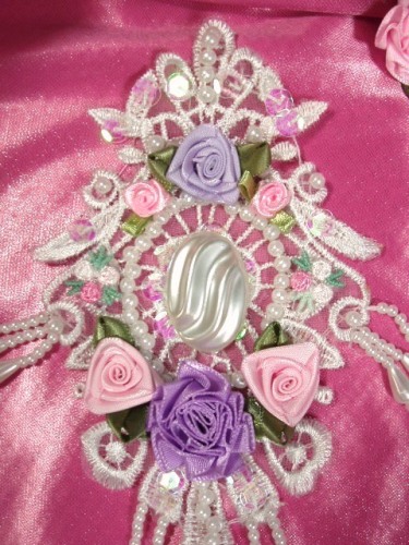 VG40  White Pearl  Pastel Venise Lace  Applique 7.5"