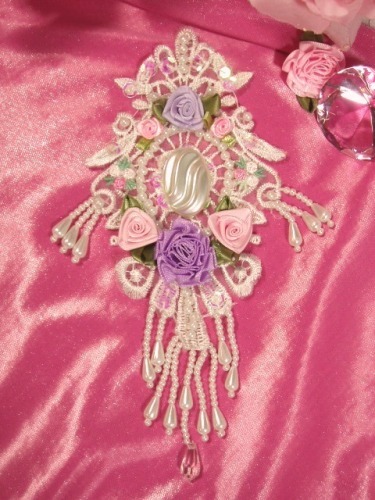 VG40  White Pearl  Pastel Venise Lace  Applique 7.5"