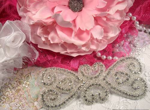 XR105 Double Heart Crystal Clear Silver Beaded Rhinestone Applique 5"