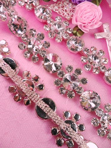 XR97 Floating Flower Rhinestone Trim 7/8"