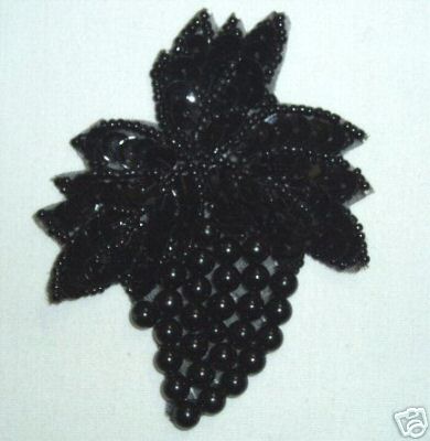 K8260  Black Grape Cluster Pearl Sequin Beaded Applique 3.5"