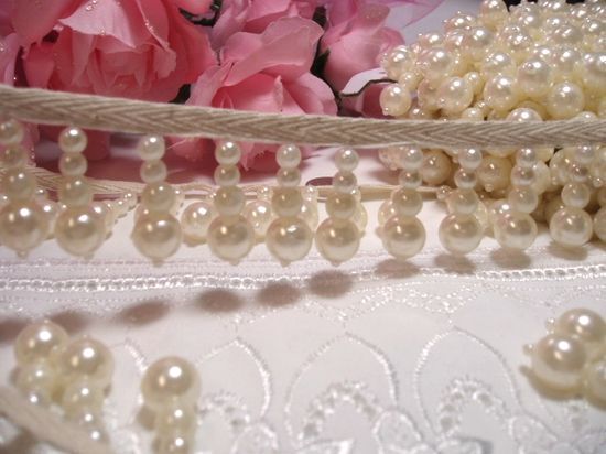 C22   Large Ivory Pearl Beaded FringeTrim