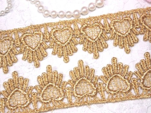 C124  Metallic Gold Venice Lace Victorian Sewing Trim 1.75"