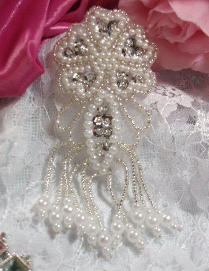 Silver & Pearl Dangle 4.5" Sequin Beaded Applique 0103