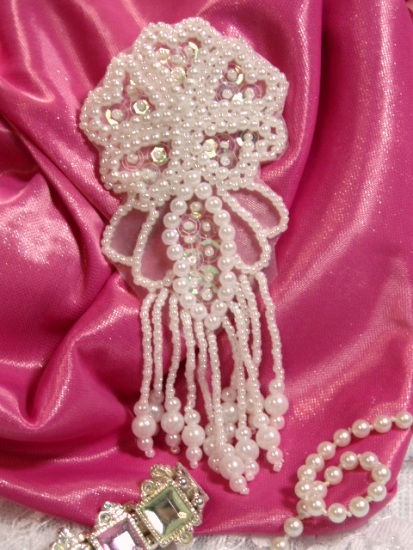 Crystal Pearl Dangle 4.5" Sequin Beaded Applique 0103
