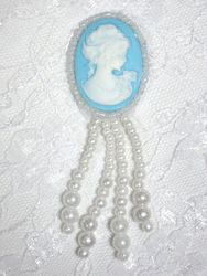 0340  White  / Blue Victorian Cameo Dangle  Beaded Applique 3.25
