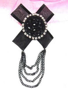 MA125X  Black Chain Rhinestone Beaded Brooch 6"
