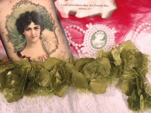 E5665 Sage Green Rose Floral Stretchy Sewing Trim