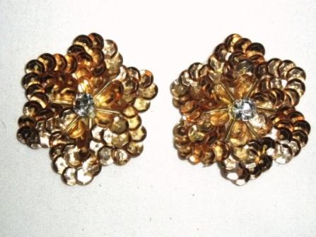 K8276  Set of 2 Gold Rhinestone Floral Pair Sequin Applique 1.5"