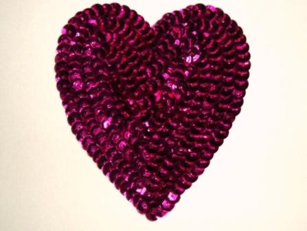 K8395   Fuchsia Heart  Sequin Applique 3.5"