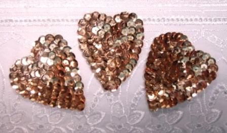 K8395A  Set of 3 Gold Heart  Sequin Applique 2"