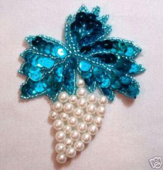 K8260  Turquoise Grape Cluster Pearl Sequin Beaded Applique 3.5"