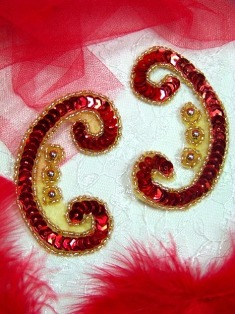 A0420B Red Gold Curly Moon Mirror Pair Beaded Sequin Appliques 3"