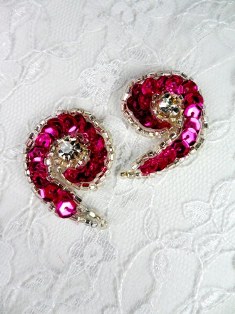 AT8136  Set of (2) Fuchsia Silver Curl Mirror Pair Sequin Beaded Appliques 1.25"