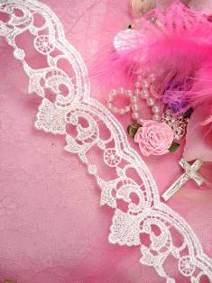 C202655 White Victorian Venice Lace Trim  2"