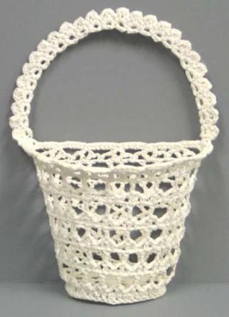 D5046  White Crochet Basket
