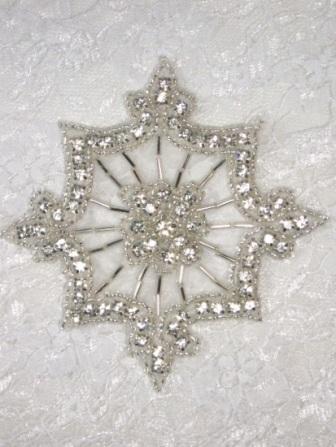 0260  Clear / Silver Genuine Rhinestone Beaded  Applique 4"