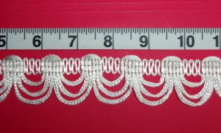 L21 Antique White Loop Fringe Trim 1.5"