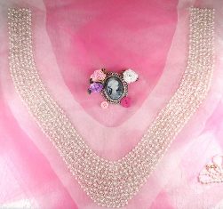 JB21 Reduced Silver Pearl Beaded Collar Neckline Applique 15"