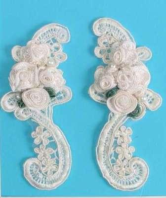 E5601 Ivory Venice Lace Crochet Mirror Pair Appliques